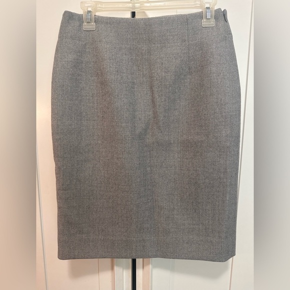 J. Crew Gray Wool Pencil Lined Plain Skirt Size 4 - Picture 2 of 6